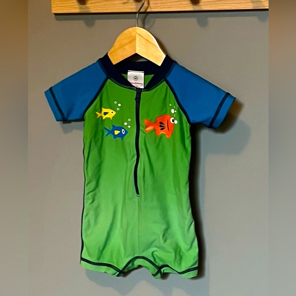 Hanna Andersson zip swimsuit 6-12 months (60 cm)